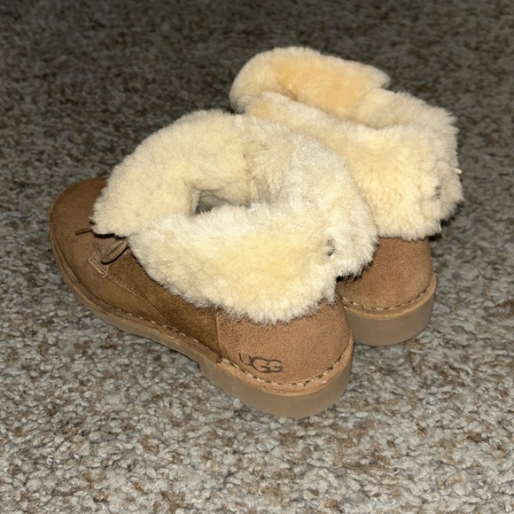 UGG Quincy lace up boot size 8 - Picture 6 of 8